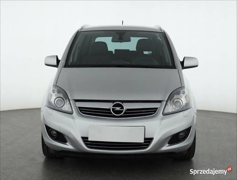 Srebrny Używany 2011 Opel Zafira Minivan | 18 499 zł (Uczciwa cena) - Obraz 1/4