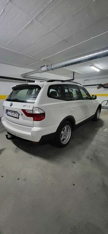 Biały Używany 2010 BMW X3 SUV | 25 000 zł (Uczciwa cena) - Obraz 1/4