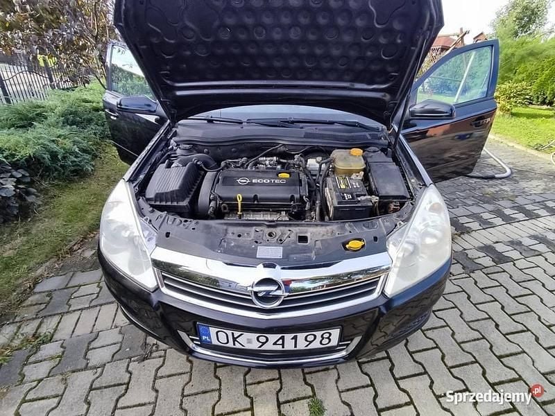 Używany 2008 Opel Astra Kombi | 12 000 zł (Drogi) - Obraz 1/4