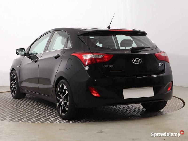Używany Hyundai i30 2015 Czarny Hatchback