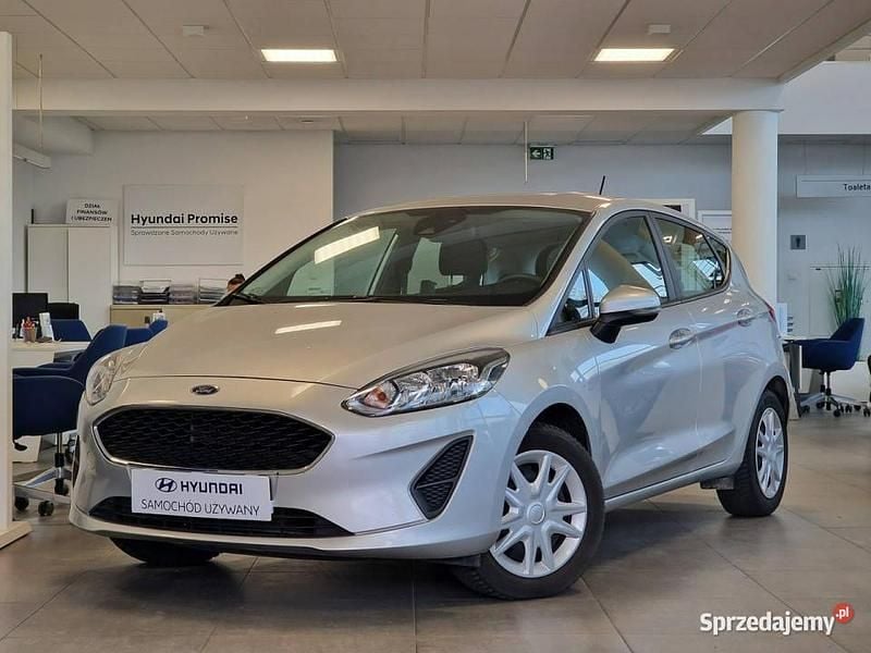 Srebrny (metalik) Używany 2019 Ford Fiesta Trend Hatchback | 37 900 zł (Uczciwa cena) - Obraz 1/4