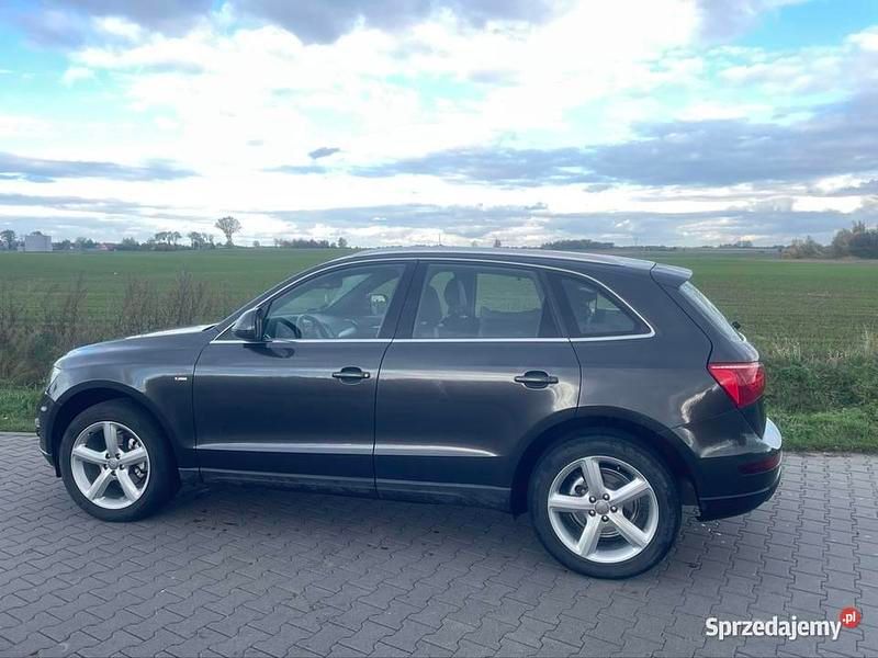 Używany Audi Q5 S-Line 2009 Grafitowy SUV