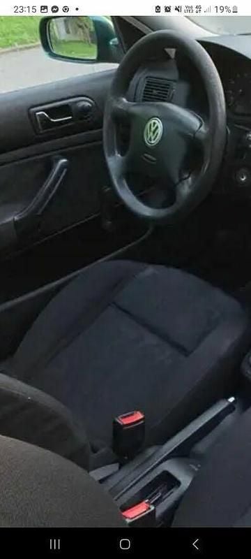 Używany VW Golf IV 2000 Srebrny Hatchback