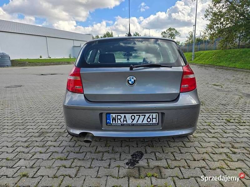 Używany BMW 116 2011 Srebrny Hatchback