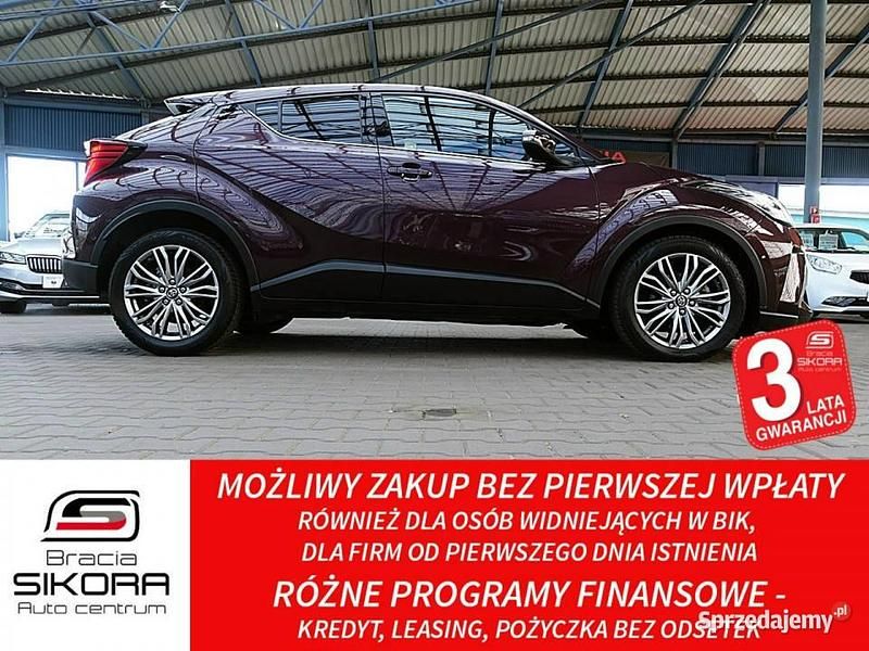 Bordowy (metalik, perła) Używany 2022 Toyota C-HR Executive SUV | 109 900 zł (Drogi) - Obraz 1/4