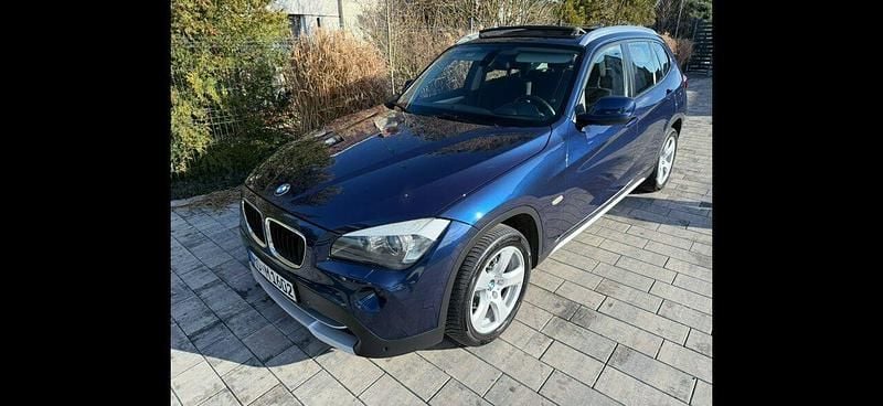 Niebieski Używany 2013 BMW X1 SUV | 38 999 zł (Super Cena) - Obraz 1/4