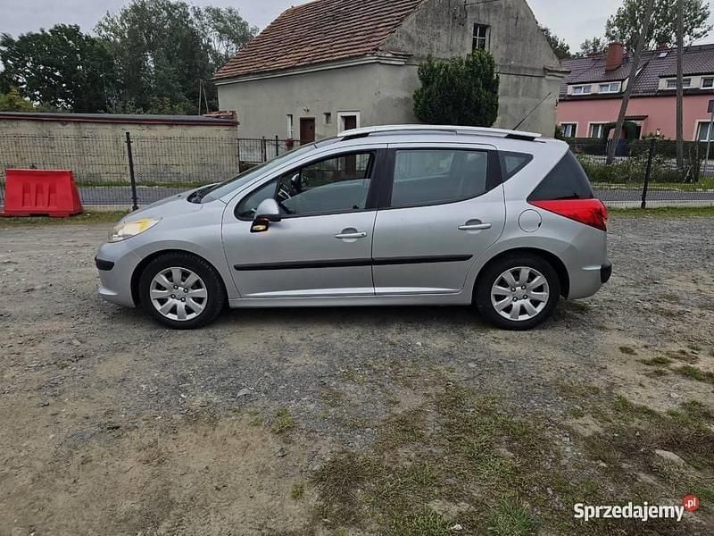 Srebrny Używany 2009 Peugeot 207 Kombi | 4500 zł (Super Cena) - Obraz 1/4