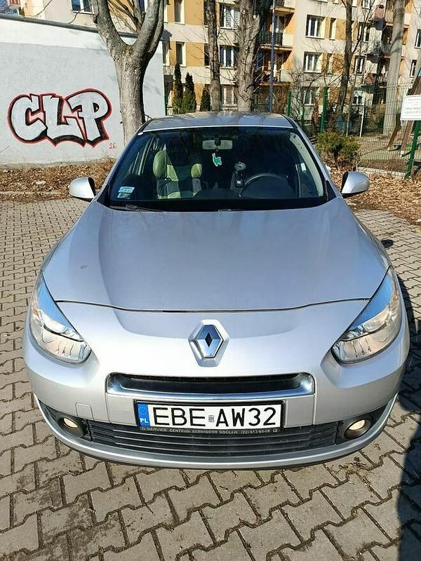 Używany Renault Fluence 2010 Srebrny Sedan/Limuzyna