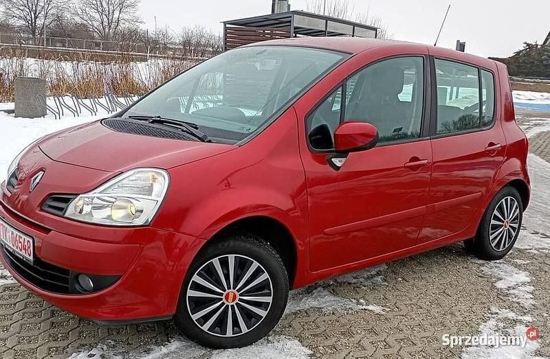 Używany Renault Modus 101 KM (74 kW) 2010 Bordowy Minivan
