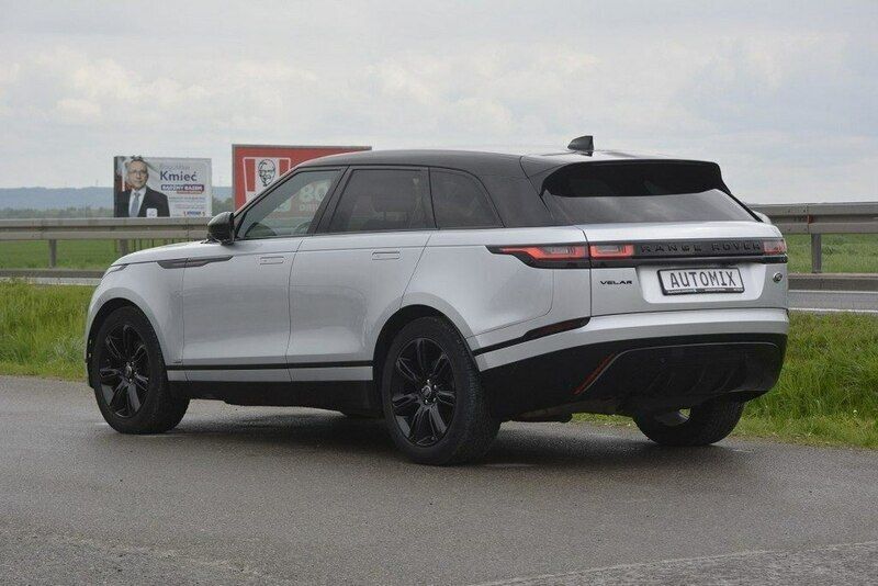 Używany Land Rover Range Rover Velar Dynamic 240 KM (176 kW) 2019 Srebrny SUV