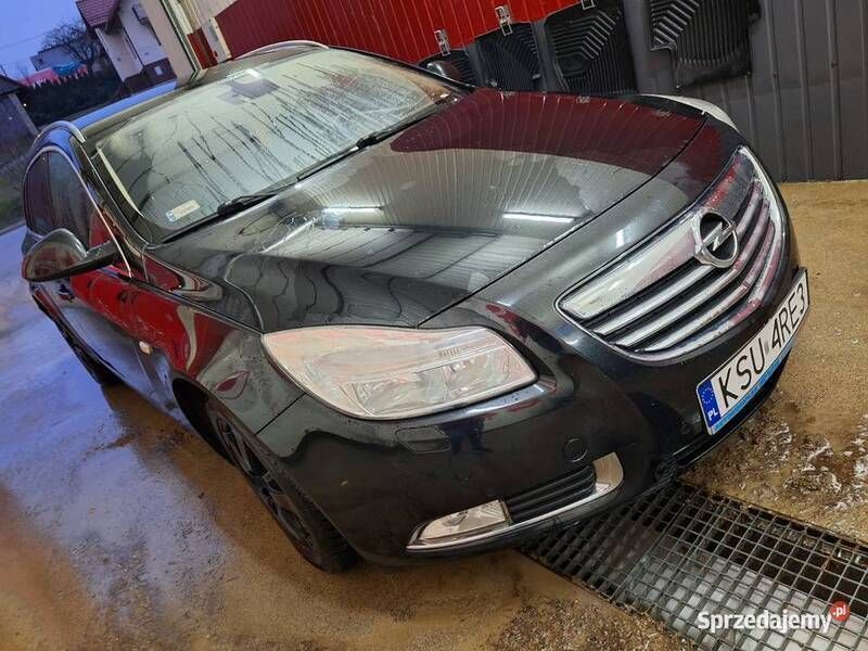 Używany Opel Insignia 2010 Czarny Kombi