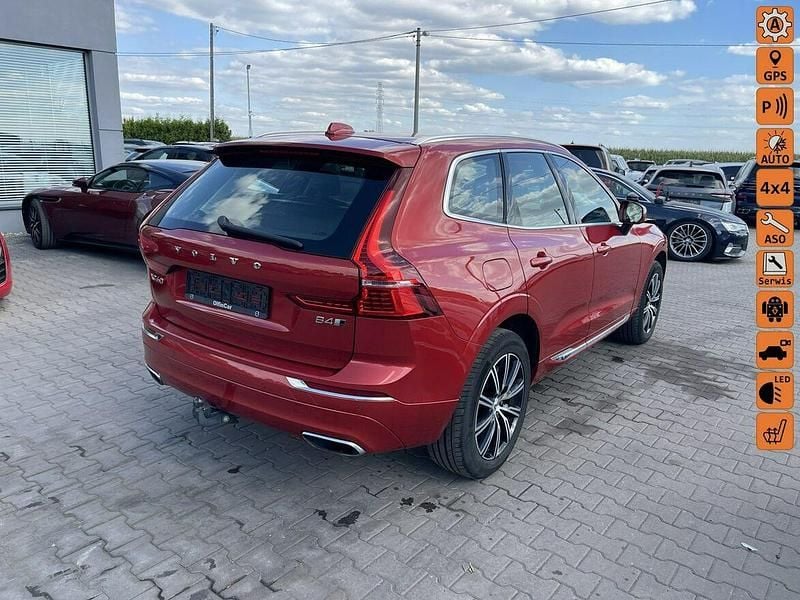 Czerwony (metalik) Używany 2019 Volvo XC60 Inscription SUV | 75 900 zł - Obraz 1/4