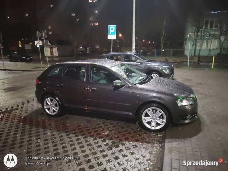 Czarny Używany 2010 Audi A3 Ambiente Hatchback | 33 900 zł (Drogi) - Obraz 1/4