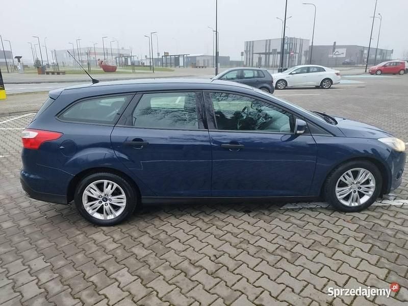 Używany Ford Focus 95 KM (69 kW) 2013 Granatowy Kombi