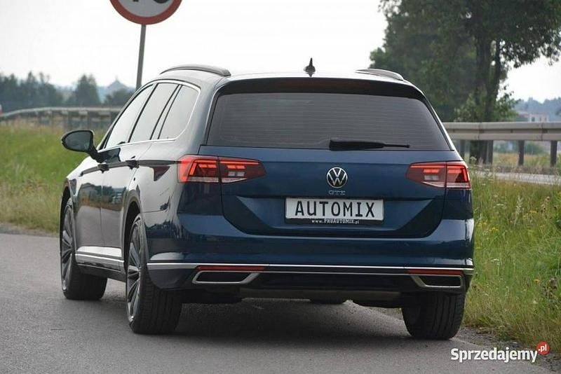 Używany VW Passat 218 KM (160 kW) 2020 Niebieski Sedan/Limuzyna