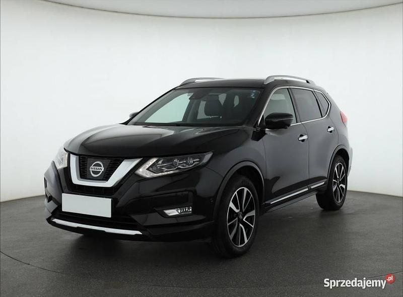 Używany Nissan X-Trail 177 KM (130 kW) 2017 Czarny SUV