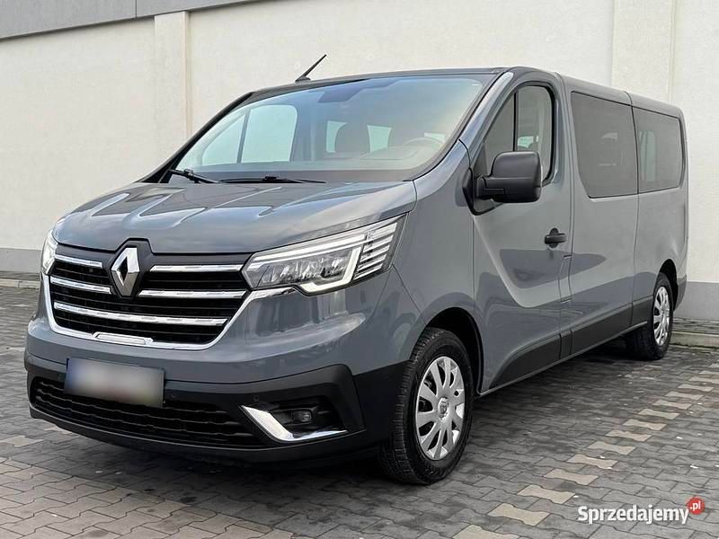 Używany 2023 Renault Trafic Minivan | 94 900 zł - Obraz 1/4