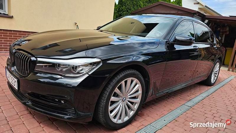 Czarny Używany 2018 BMW 740L Sedan/Limuzyna | 160 500 zł - Obraz 1/4