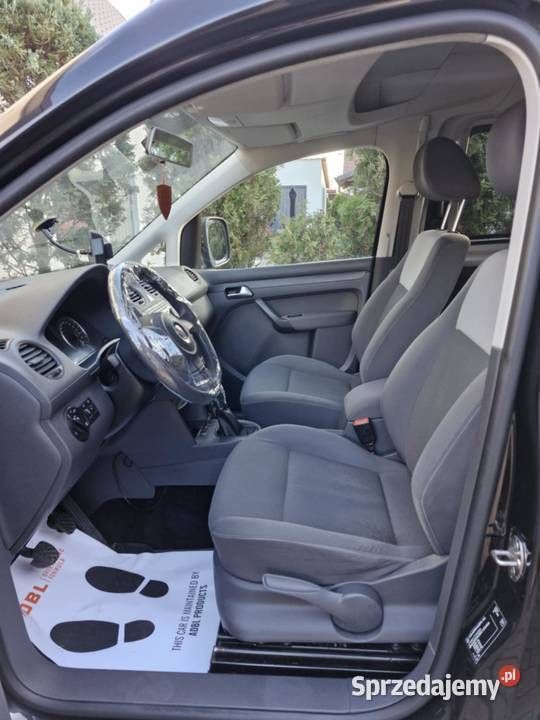 Czarny Używany 2013 VW Caddy Maxi Minivan | 37 000 zł (Dość drogi) - Obraz 1/4