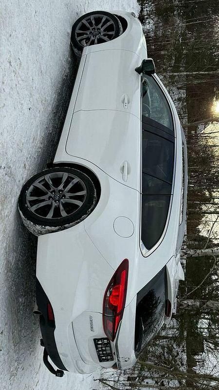 Używany Mazda 6 2017 Biały Kombi
