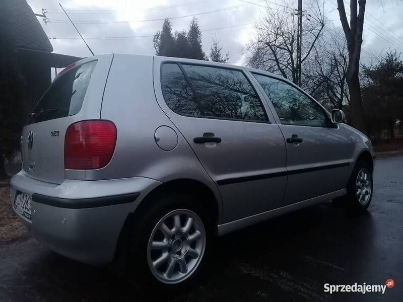 Srebrny Używany 2001 VW Polo Hatchback | 19 900 zł - Obraz 1/4