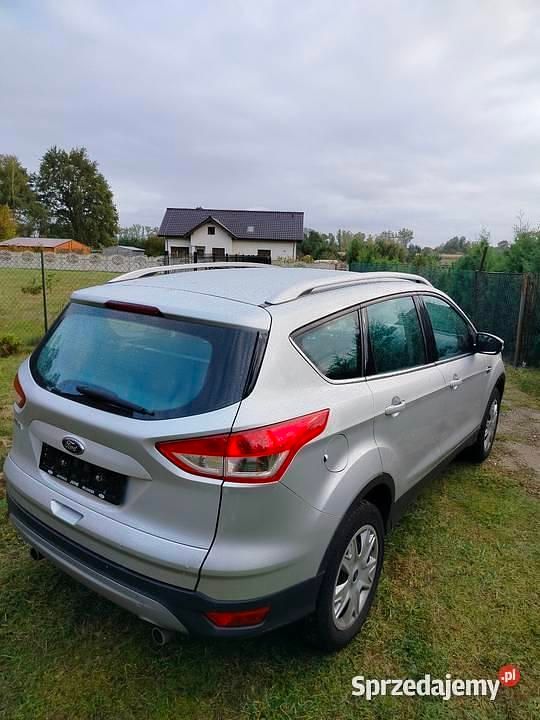 Używany Ford Kuga 2015 Srebrny SUV