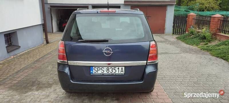 Używany Opel Zafira 2007 Grafitowy Minivan