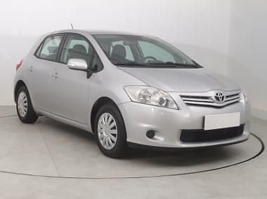 Srebrny Używany 2012 Toyota Auris Hatchback | 24 999 zł (Uczciwa cena) - Obraz 1/4