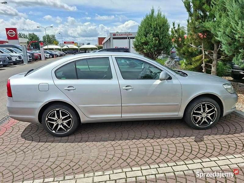 Srebrny Używany 2012 Skoda Octavia | 12 900 zł (Super Cena) - Obraz 1/4