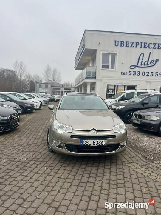 Złoty (metalik) Używany 2010 Citroën C5 Kombi | 15 900 zł (Uczciwa cena) - Obraz 1/4