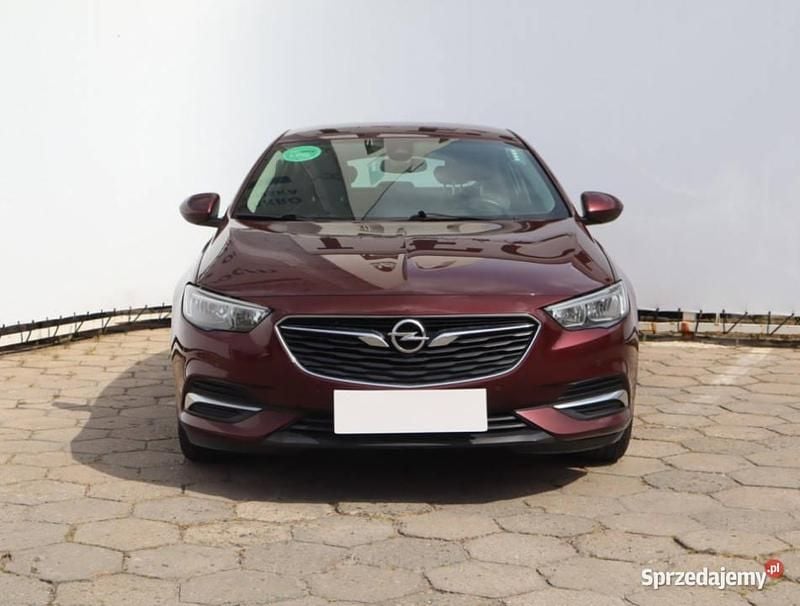 Bordowy Używany 2017 Opel Insignia Hatchback | 42 999 zł (Dobra cena) - Obraz 1/4