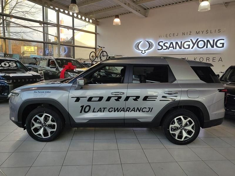 Używany Ssangyong (KGM) Torres 163 KM (119 kW) 2023 Srebrny (metalik) SUV