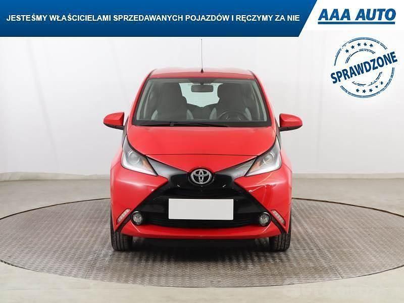 Używany Toyota Aygo 2014 Czerwony Hatchback