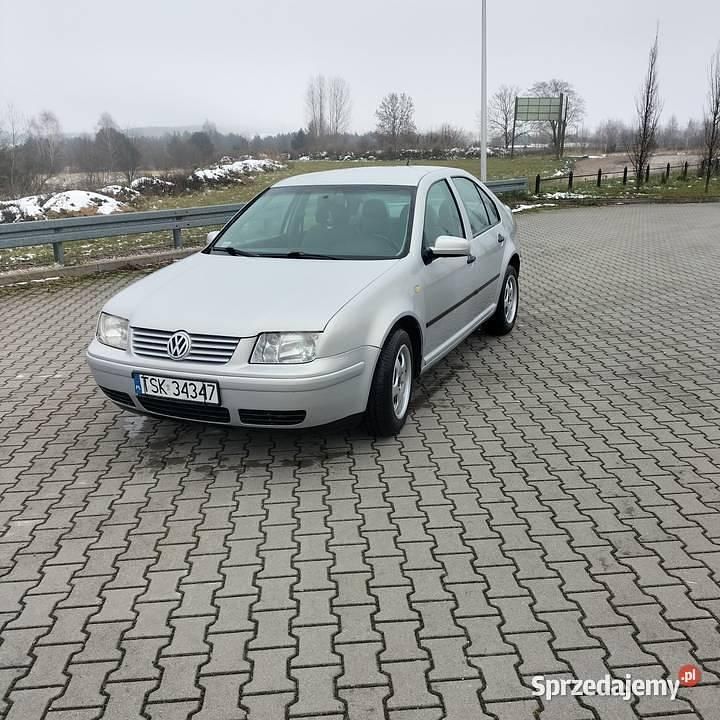 Używany VW Bora 1999 Srebrny Sedan/Limuzyna