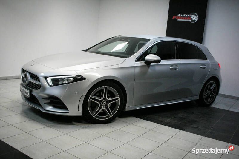 Srebrny Używany 2021 Mercedes A180 AMG Hatchback | 115 900 zł (Dość drogi) - Obraz 1/4