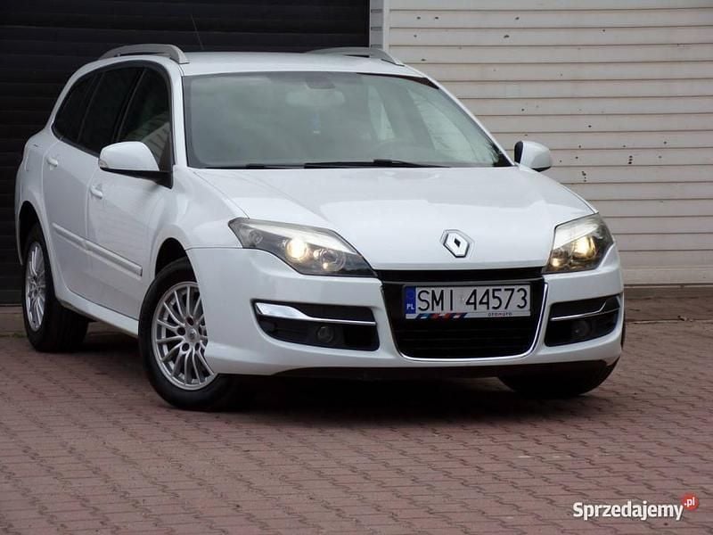 Biały Używany 2012 Renault Laguna III Sedan/Limuzyna | 24 790 zł (Uczciwa cena) - Obraz 1/4
