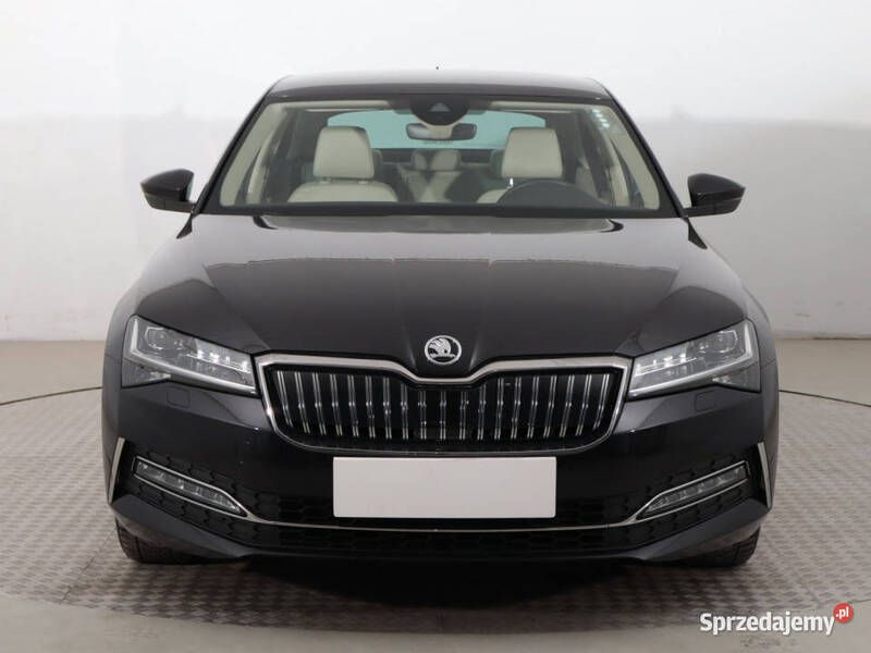 Czarny Używany 2020 Skoda Superb Hatchback | 88 999 zł (Dobra cena) - Obraz 1/4