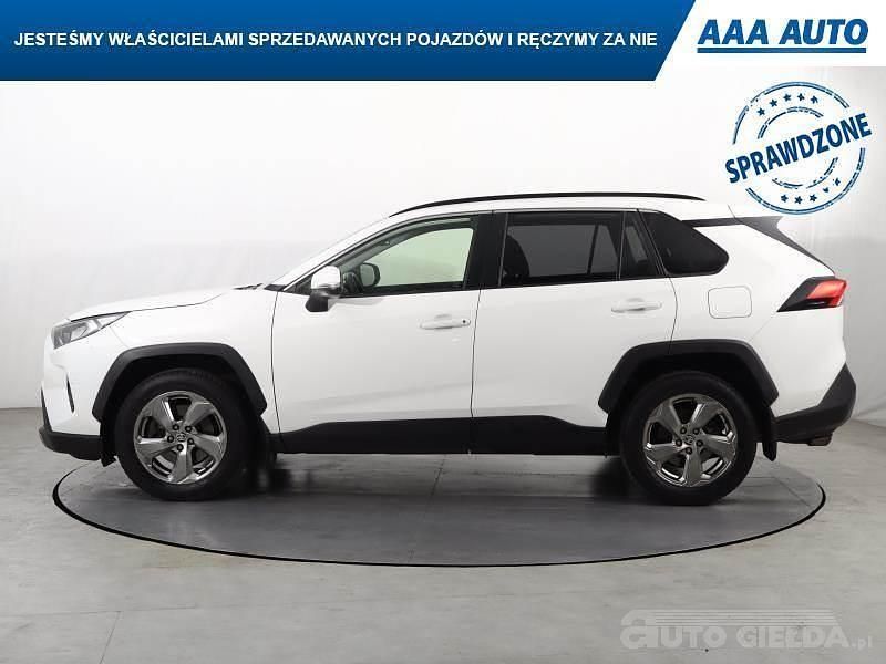 Używany Toyota RAV4 2019 Biały SUV