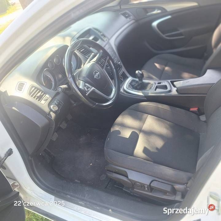 Biały Używany 2009 Opel Insignia Sedan/Limuzyna | 10 500 zł (Super Cena) - Obraz 1/4