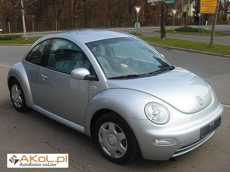 Srebrny Używany 2004 VW Beetle Sedan/Limuzyna | 26 389 zł - Obraz 1/1