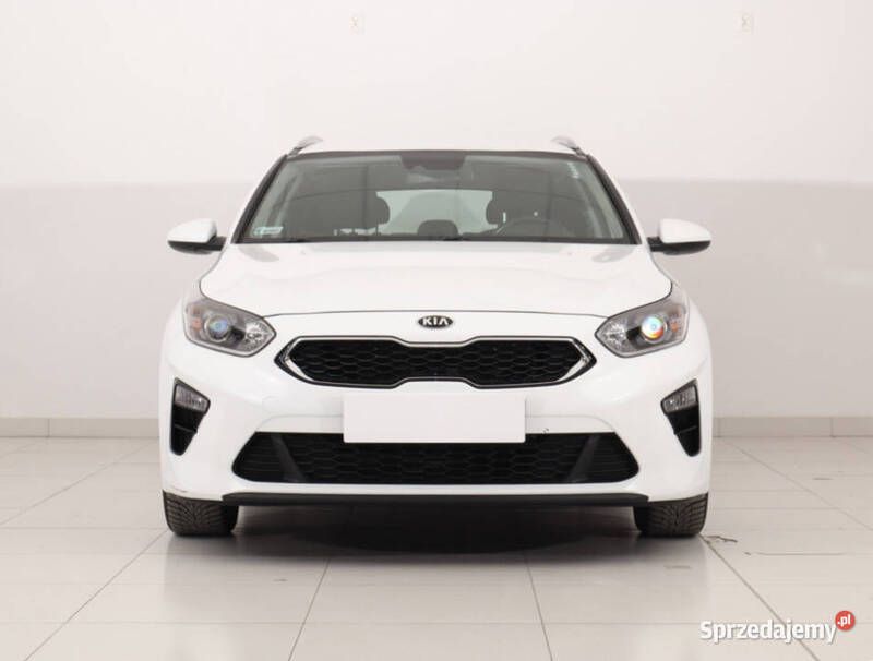 Biały Używany 2021 Kia Ceed 2 Kombi | 55 999 zł (Super Cena) - Obraz 1/4