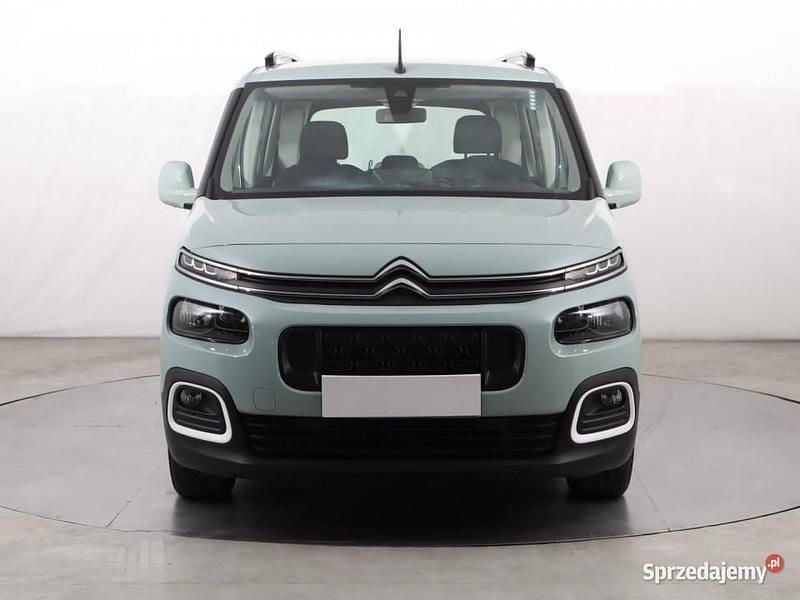 Zielony Używany 2019 Citroën Berlingo PureTech Minivan | 57 999 zł (Uczciwa cena) - Obraz 1/4