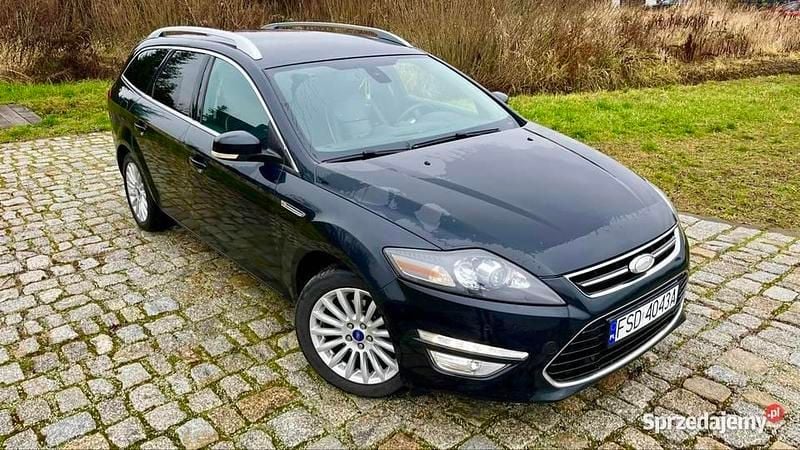 Czarny Używany 2011 Ford Mondeo Titanium Kombi | 17 000 zł (Uczciwa cena) - Obraz 1/4