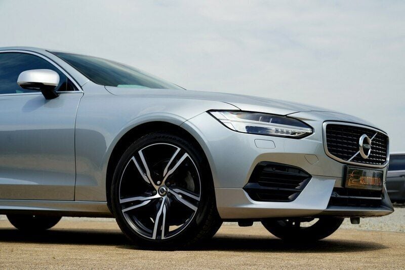 Używany Volvo S90 390 KM (286 kW) 2020 Szary (metalik) Sedan/Limuzyna