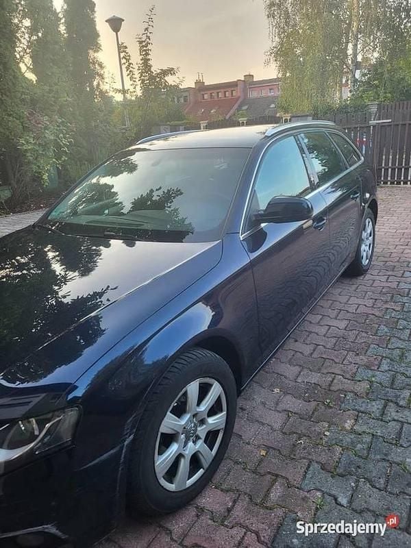 Granatowy Używany 2011 Audi A4 Kombi | 29 000 zł (Dobra cena) - Obraz 1/3