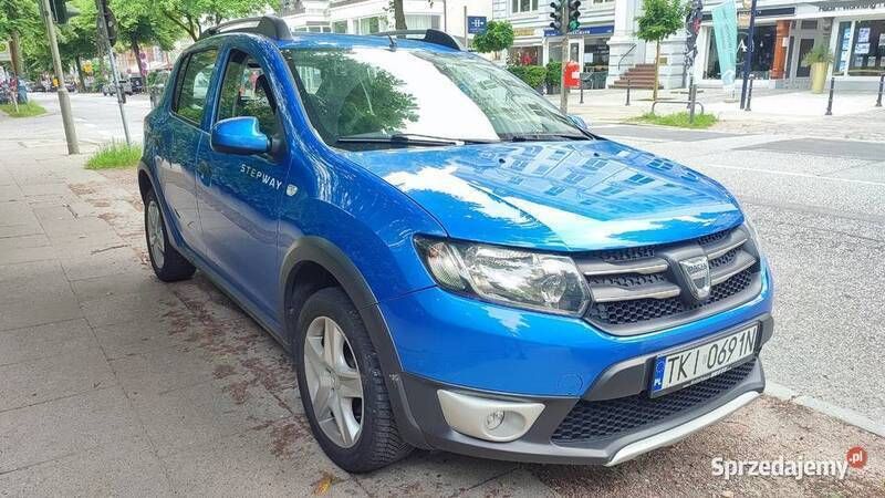 Używany Dacia Sandero Stepway 90 KM (66 kW) 2015 Niebieski Hatchback