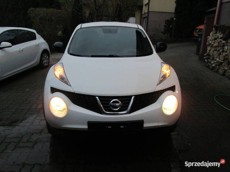 Biały Używany 2012 Nissan Juke SUV | 23 900 zł (Uczciwa cena) - Obraz 1/4