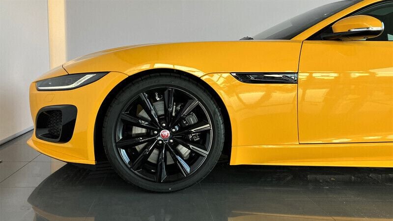 Używany Jaguar F-Type R 2023 Sorrento yellow