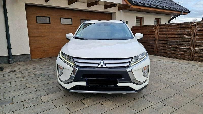 Używany Mitsubishi Eclipse Cross 163 KM (119 kW) 2019 Biały SUV
