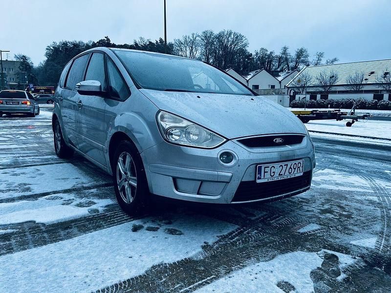 Używany Ford S-MAX S 2007 Szary Minivan